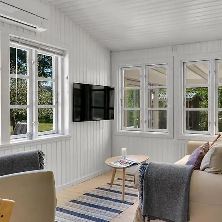 בית נופש With A Fireplace 07 Asnæs