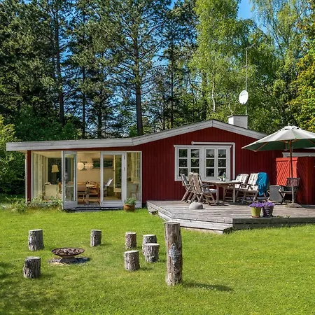 With A Fireplace 07 בית נופש *