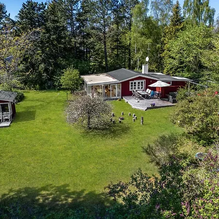 With A Fireplace 07 בית נופש Asnæs